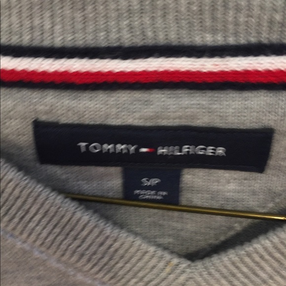 Tommy Hilfiger man’s sweater excellent condition - Picture 3 of 4